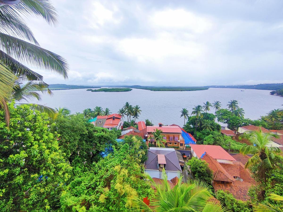 Ekaar Hotel Panaji Exterior photo